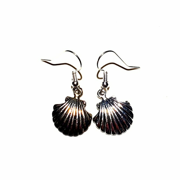 Sea Shell Earrings - Picture 1 of 1